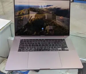 New Laptop 16GB Intel Core I9 SSD 512GB