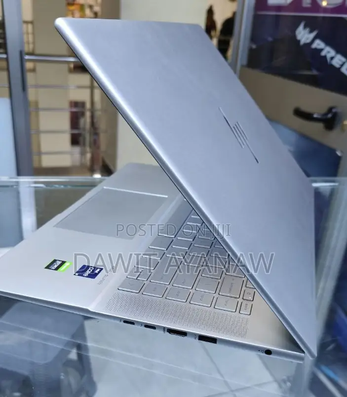 New Laptop HP Envy X360 16GB Intel Core I9 SSD 512GB