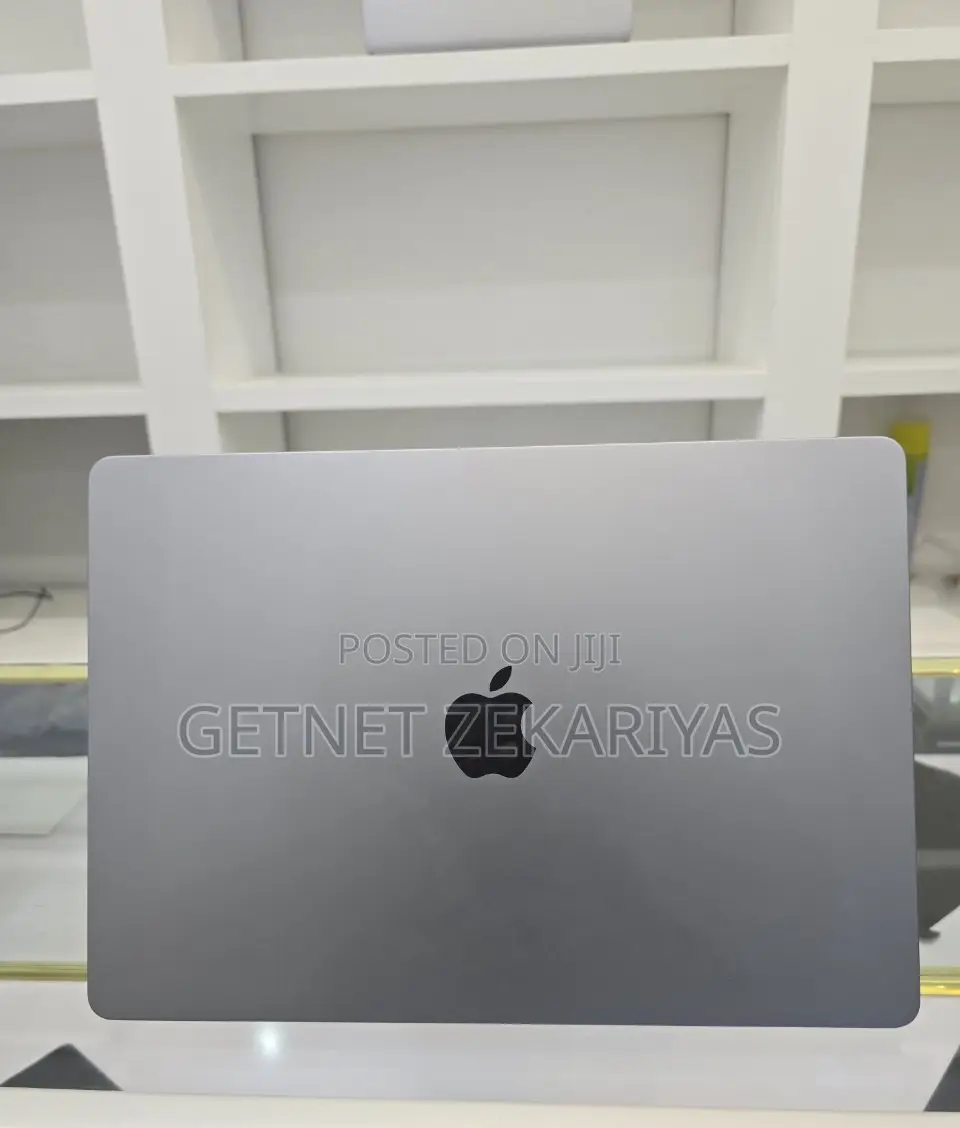 New Laptop Apple MacBook Air 2022 M2 8GB Apple M2 SSD 512GB