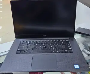 New Laptop Dell XPS 13 (9360) 16GB Intel Core I7 SSD 512GB