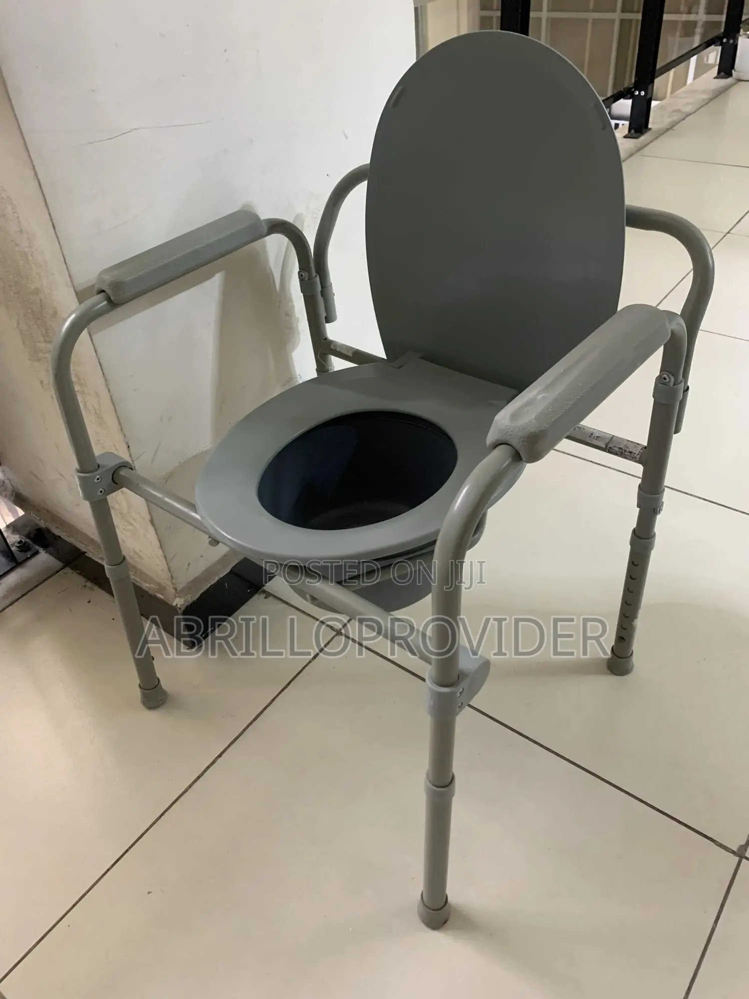 Commode Chair/Shower Chair|Toilet|Used|Commode Chair|Chair