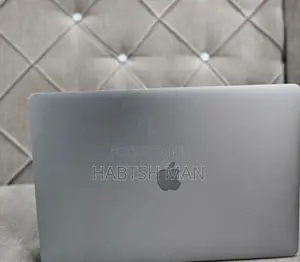 New Laptop Apple MacBook Pro 2016 16GB Intel Core I7 SSD 256GB