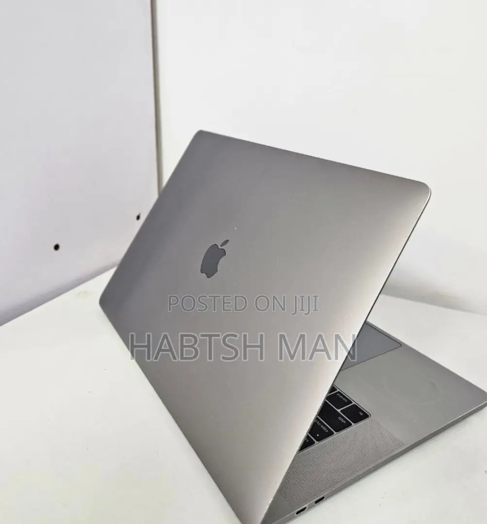 New Laptop Apple MacBook Pro 2016 16GB Intel Core I7 SSD 256GB
