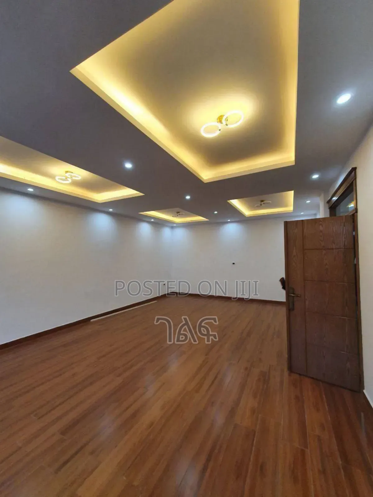 4bdrm House in Cmc ባድመ ሰፈር ቅንጡ መኖሪያ, Bole for sale