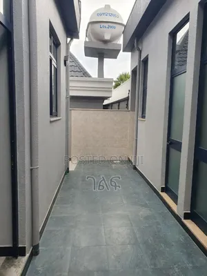3bdrm Villa in የግል ቪላ ቅንጡ ተደርጎ በልዩ, Yeka for sale