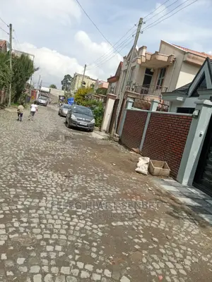 Furnished 4bdrm House in አአ, Bole for Sale