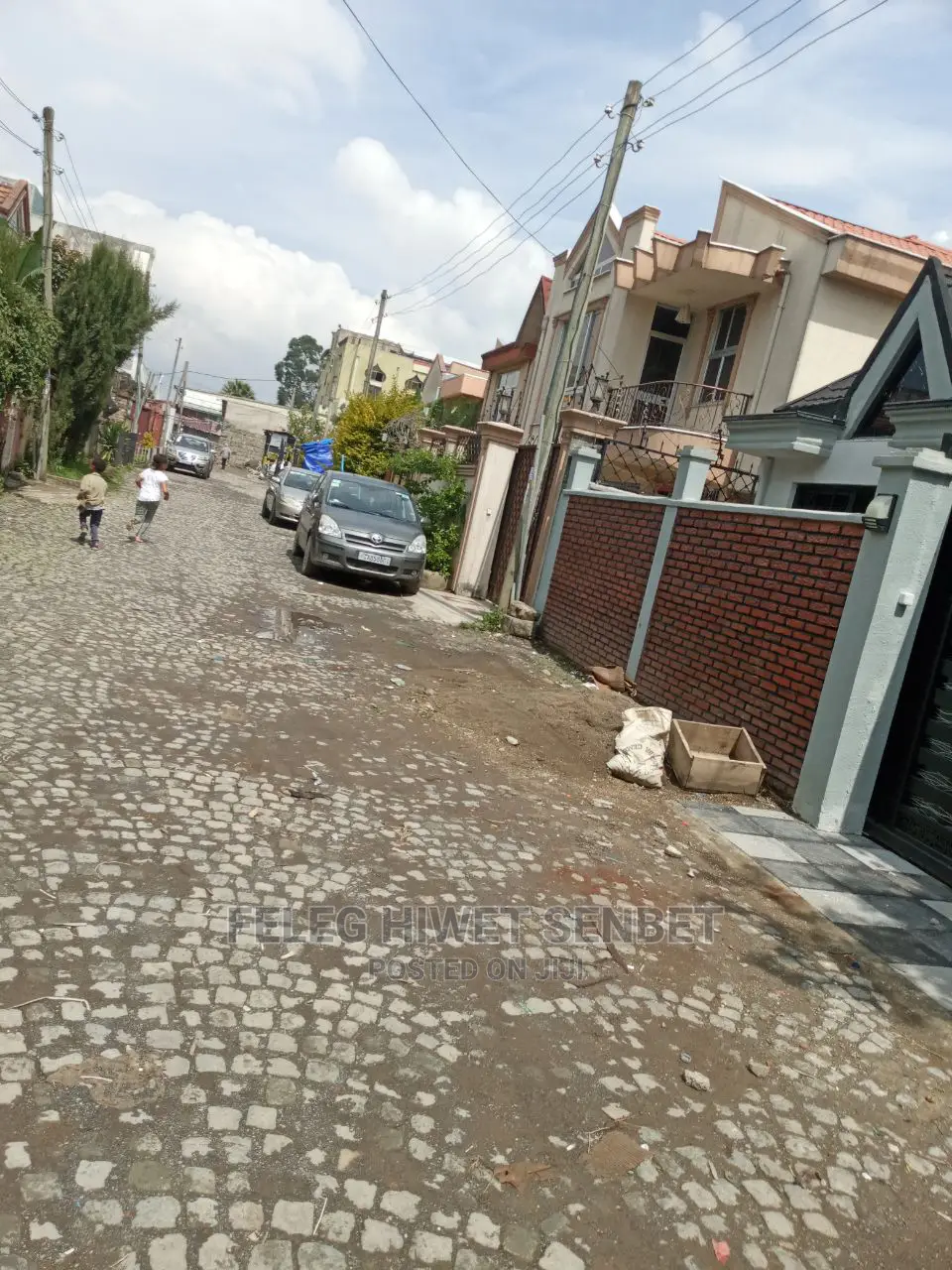 Furnished 4bdrm House in አአ, Bole for Sale