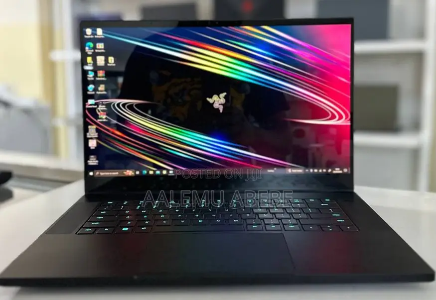 New Laptop Razer Blade 32GB Intel Core I9 SSD 1T
