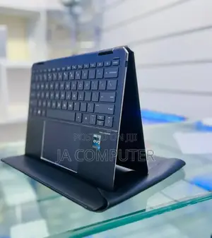 New Laptop HP Spectre 16GB Intel Core I7 SSD 1T