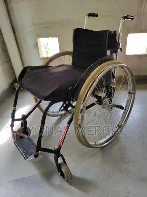 Slightly Used Wheelchair፤?Wheelchair\°%Wheelchair/Wheelchair