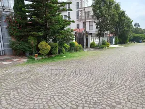 6bdrm House in House For Sale Figa, Bole for sale