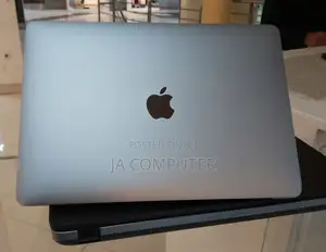 New Laptop Apple MacBook Pro 2017 16GB Intel Core I5 SSD 512GB