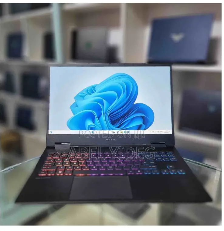 New Laptop HP Omen 15 16GB AMD Ryzen 7 SSD 512GB