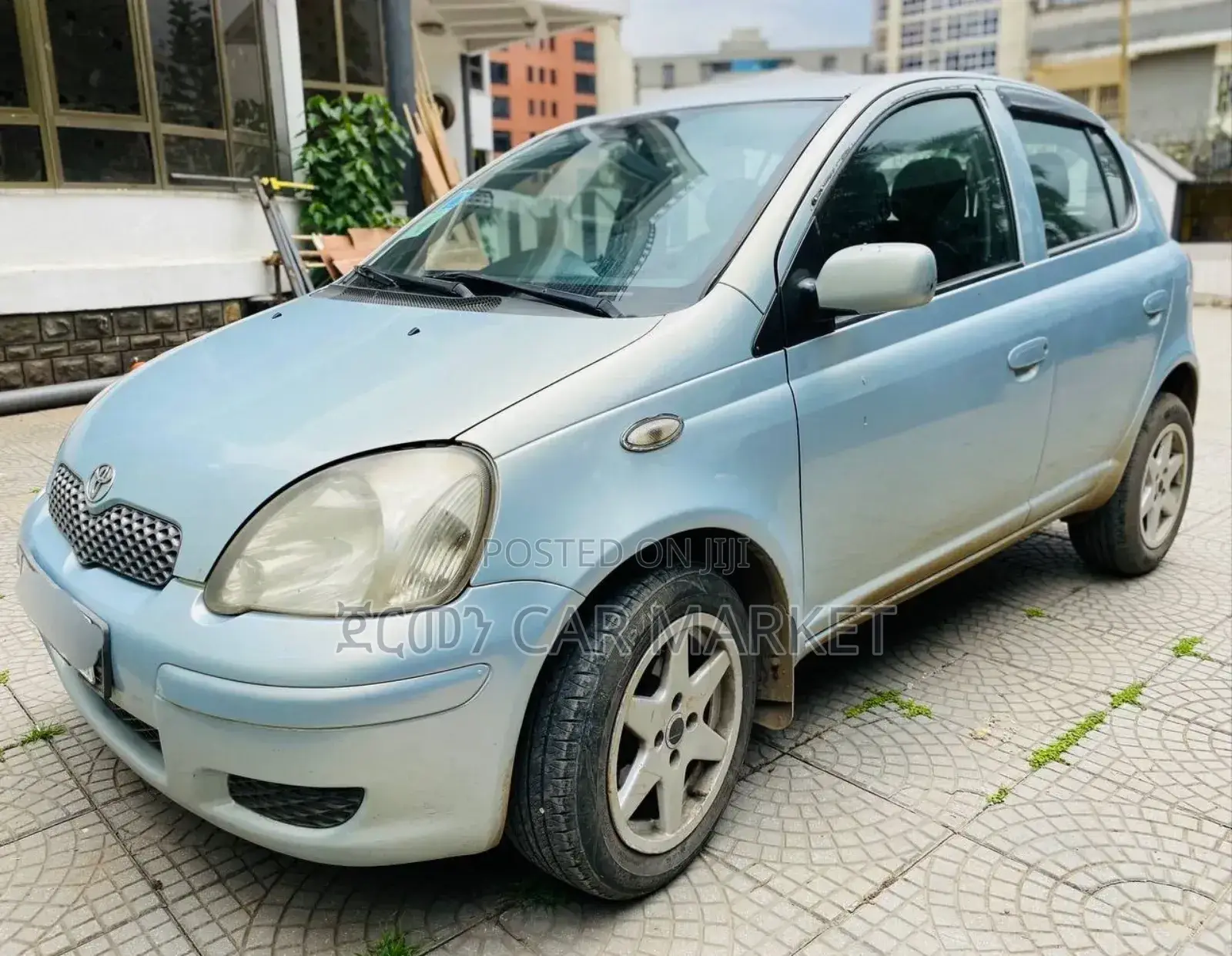 Toyota Vitz 2004 Blue