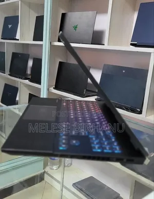New Laptop HP Omen 15 16GB AMD Ryzen 7 SSD 512GB
