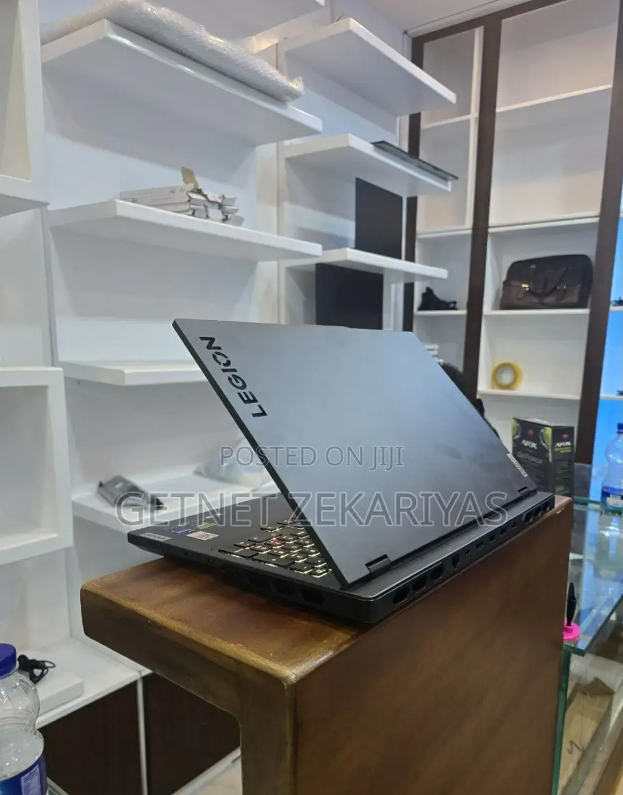 New Laptop Lenovo Legion 7 32GB Intel Core I9 SSD 1T