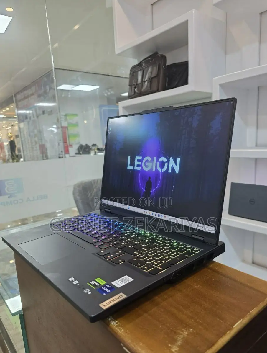 New Laptop Lenovo Legion 7 32GB Intel Core I9 SSD 1T
