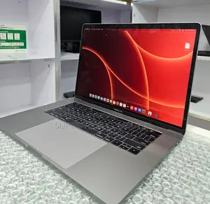 New Laptop Apple MacBook Pro 2017 16GB Intel Core I7 SSD 1T