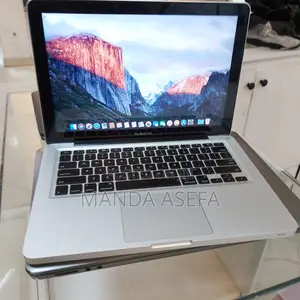 New Laptop Apple MacBook Pro 8GB Intel Core I5 HDD 320GB