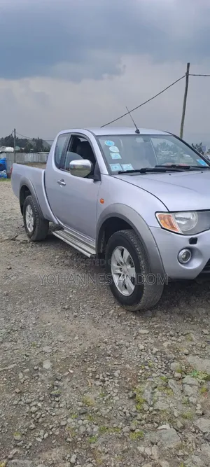 Mitsubishi L200 Club Cab 2.5 136hp 4WD 2007 Silver
