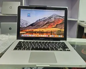 New Laptop Apple MacBook Pro 4GB Intel Core I5 HDD 500GB