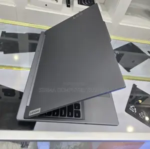 New Laptop Asus ROG Strix G15 32GB AMD Ryzen 9 SSD 1T
