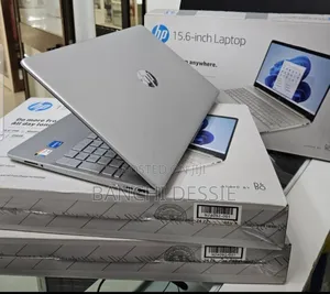 New Laptop HP 8GB Intel Core I5 SSD 256GB