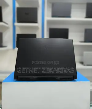 New Laptop MSI Katana 17 16GB Intel Core I7 SSD 512GB