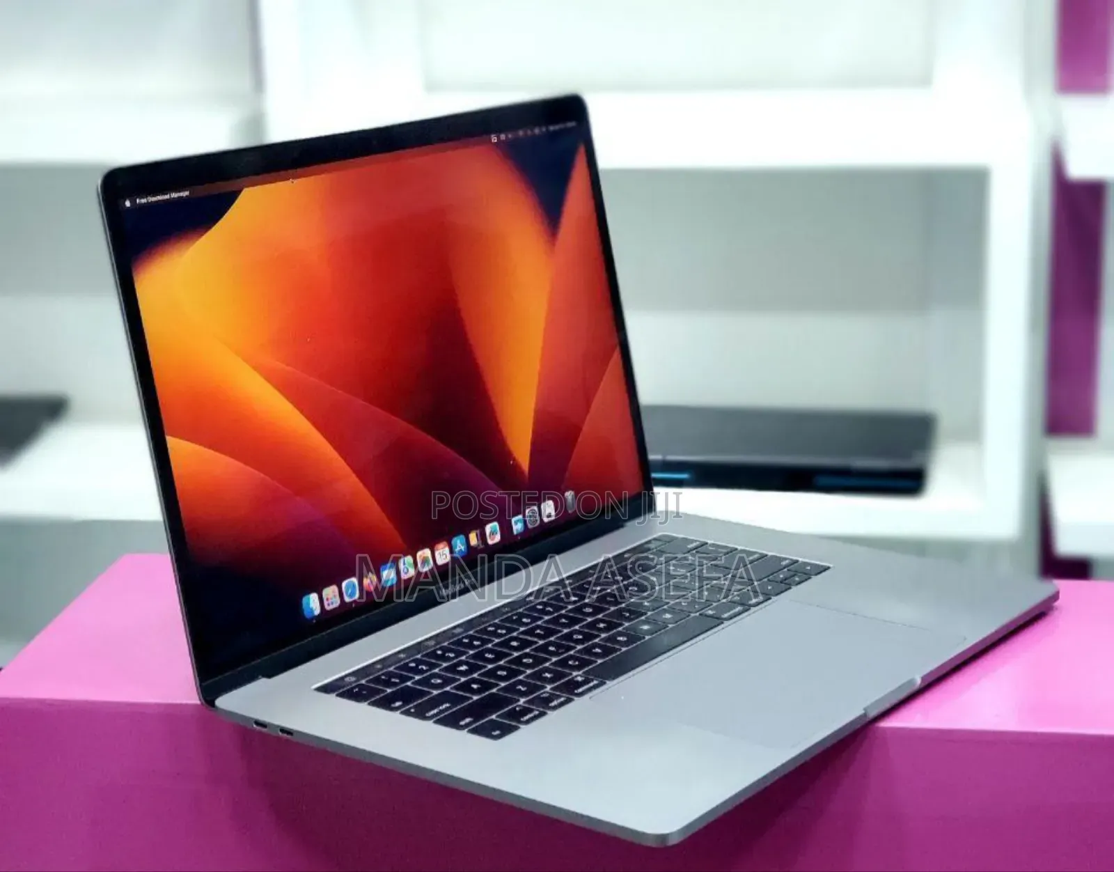 New Laptop Apple MacBook Pro 2017 16GB Intel Core I7 SSD 1T