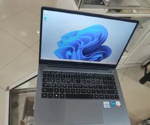 New Laptop Huawei MateBook 13 WRT-W29E 16GB Intel Core I5 SSD 512GB