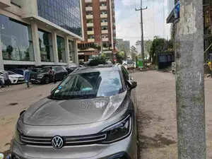 Volkswagen ID.6 2023 Gray