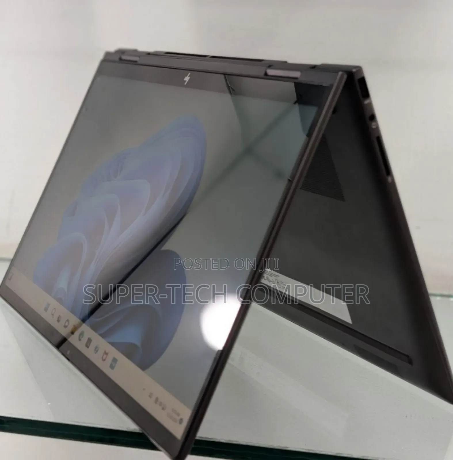 New Laptop HP Envy X360 16GB AMD Ryzen 7 SSD 512GB