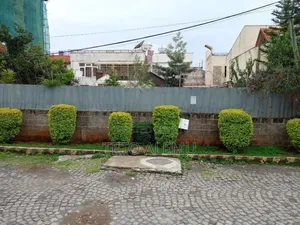የሚሸጥ ቦታ አያት ኮምፓውዶ Land for Sale Ayat