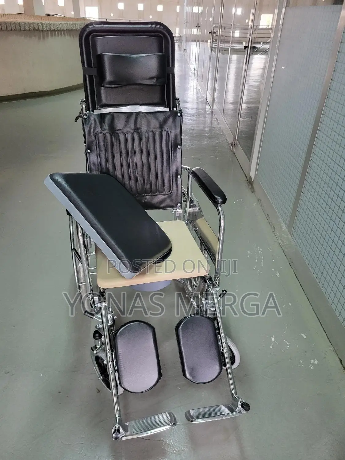 Multifunctional Wheelchair /)(Packed Sleeping Wheelchair_/<[