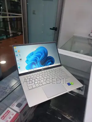 New Laptop Dell Inspiron 14 16GB Intel Core I7 SSD 1T