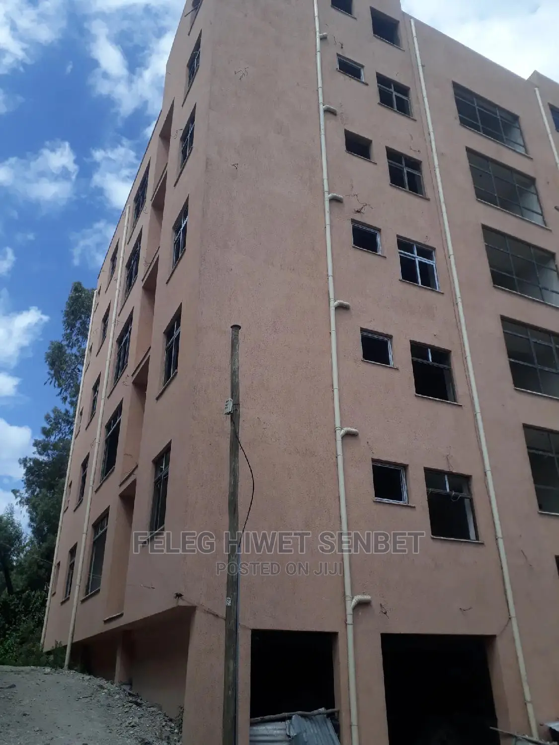 4bdrm Apartment in Aa, Bole for Sale