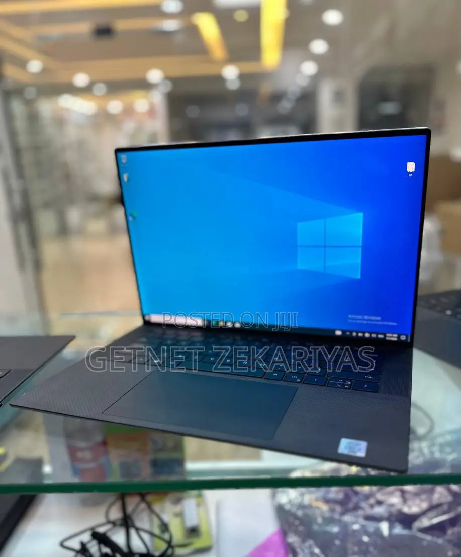 New Laptop Dell XPS 15 32GB Intel Core i7 SSD 512GB