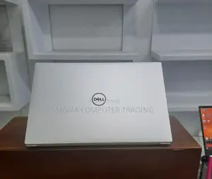 New Laptop Dell XPS 15 32GB Intel Core I9 SSD 2T