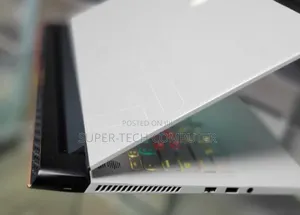New Laptop Alienware M17x R2 16GB Intel Core I7 SSD 1T