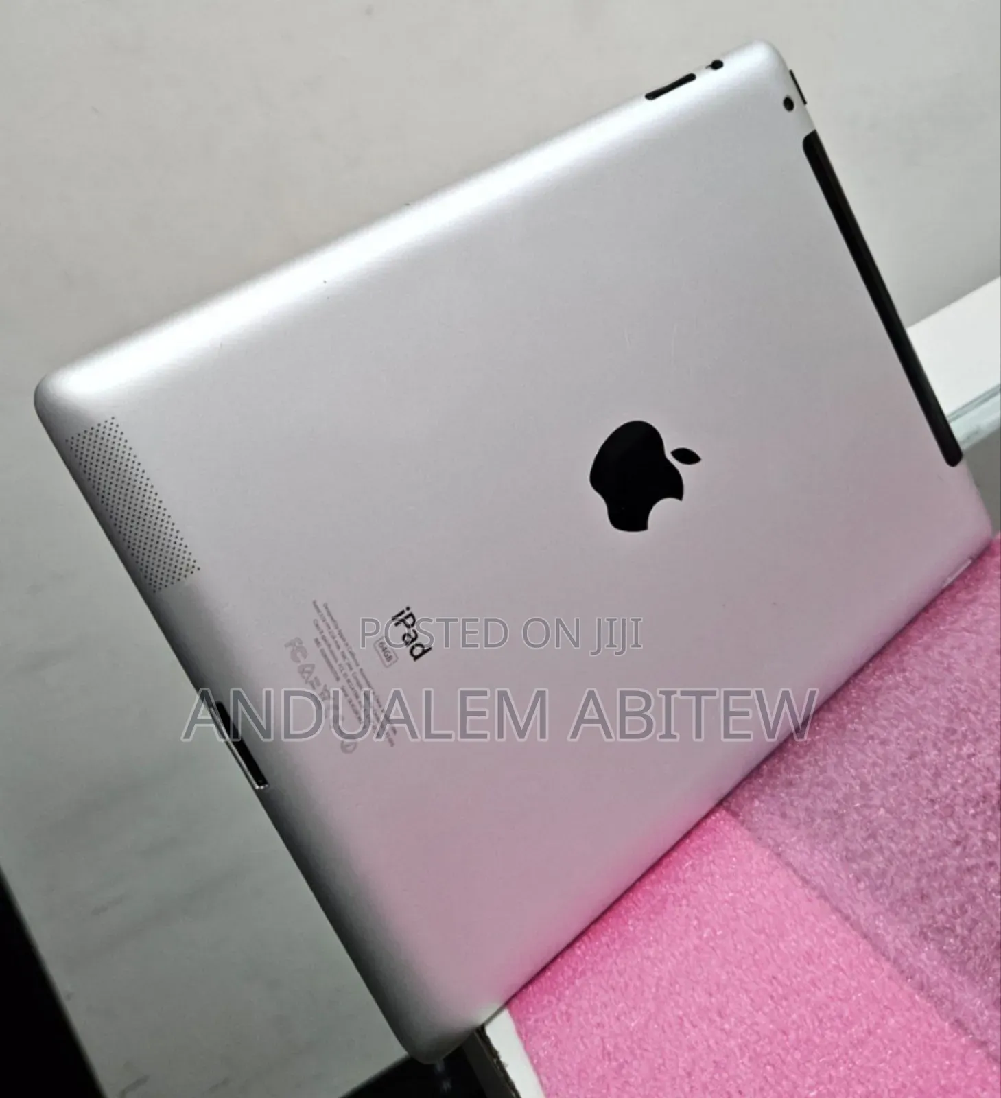 Apple iPad 2 Wi-Fi 64 GB Silver
