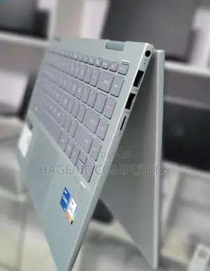 New Laptop HP Envy X360 8GB Intel Core I5 SSD 512GB