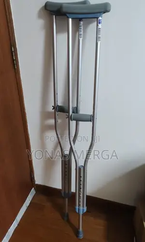 Crutches - Walking Stick (A Pair)Crutches\₩\Crunch|¥|Cranch