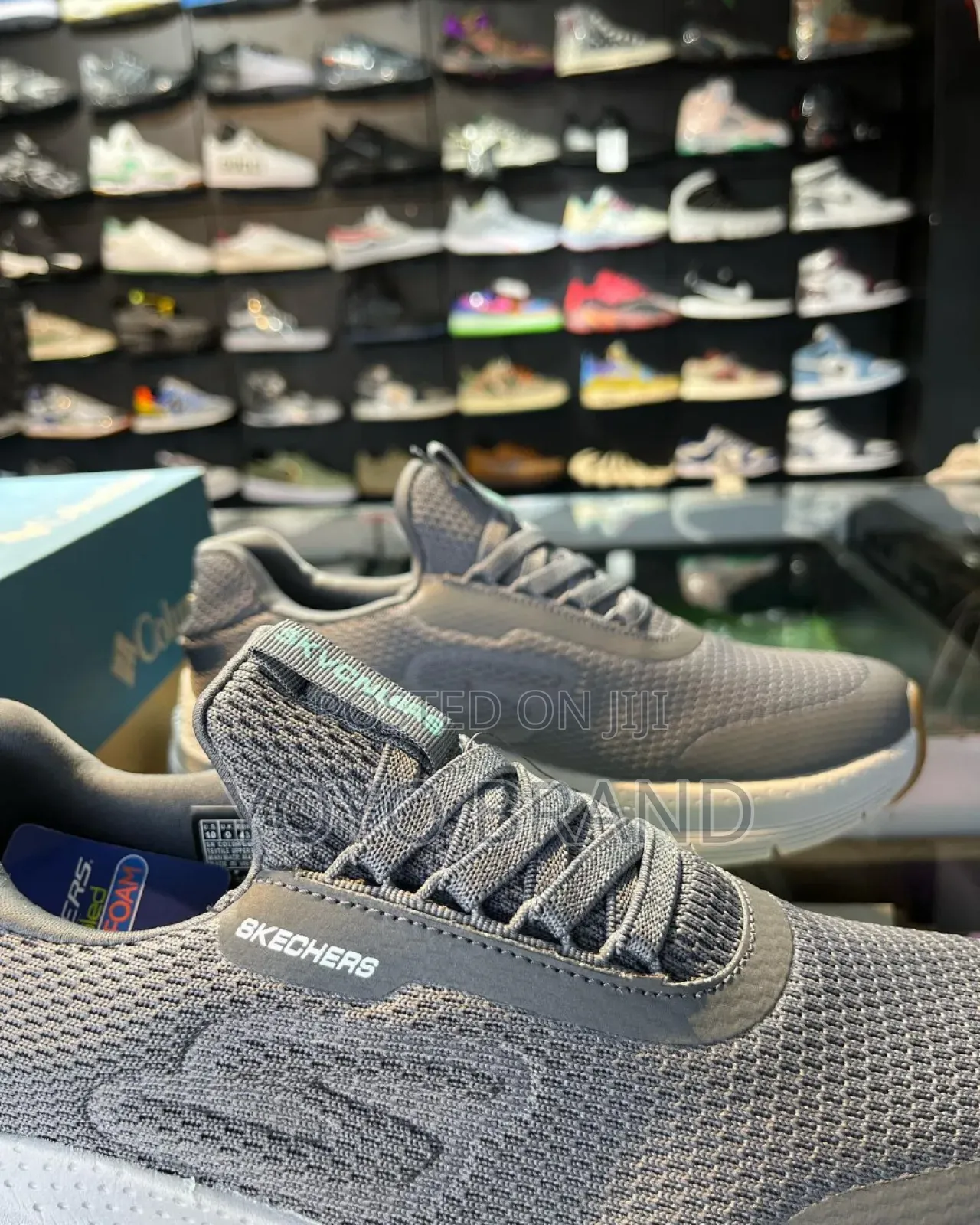 Sketchers Comfortable Fashion Shoes