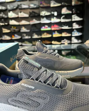 Sketchers Comfortable Fashion Shoes