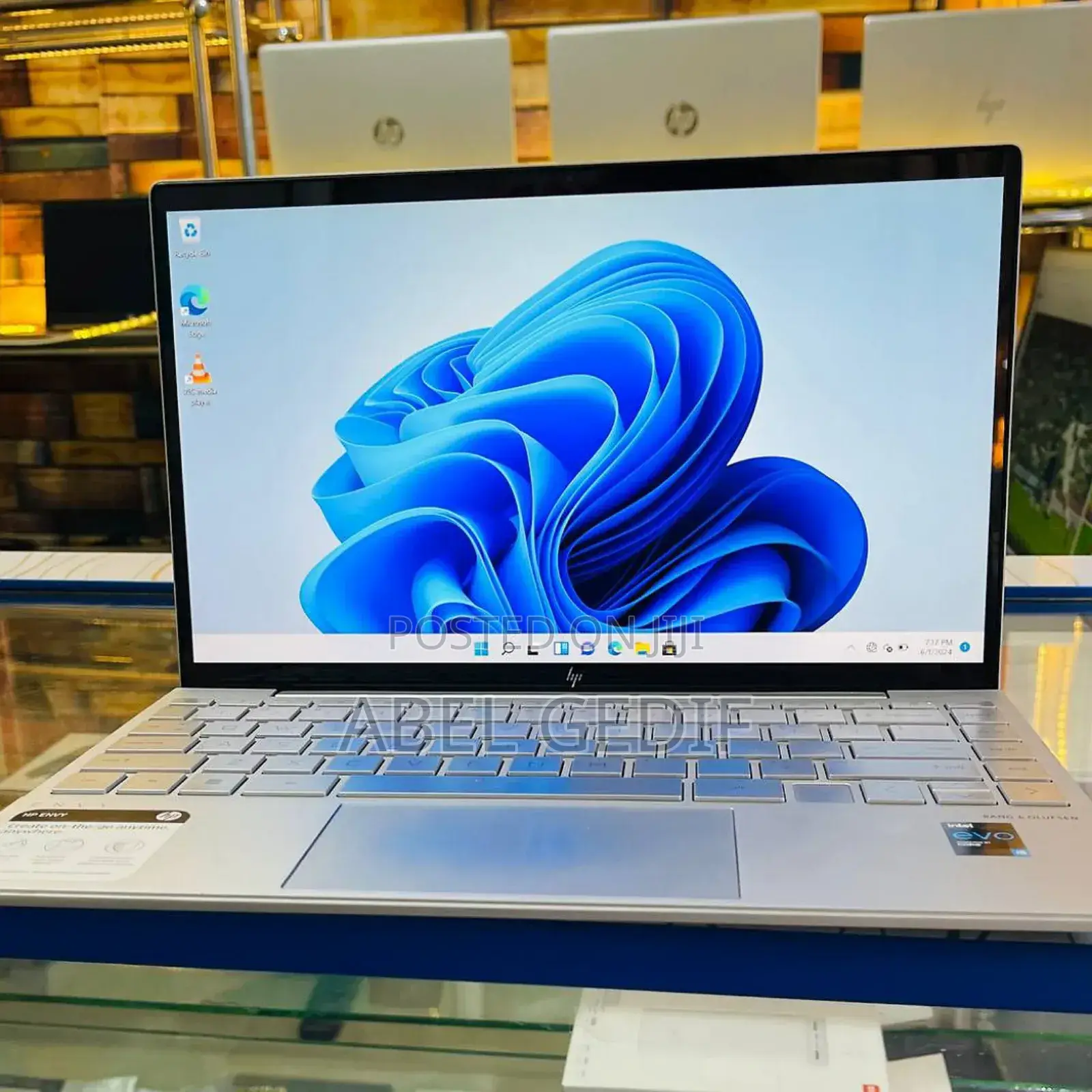 New Laptop HP Envy 13 16GB Intel Core I5 SSD 512GB