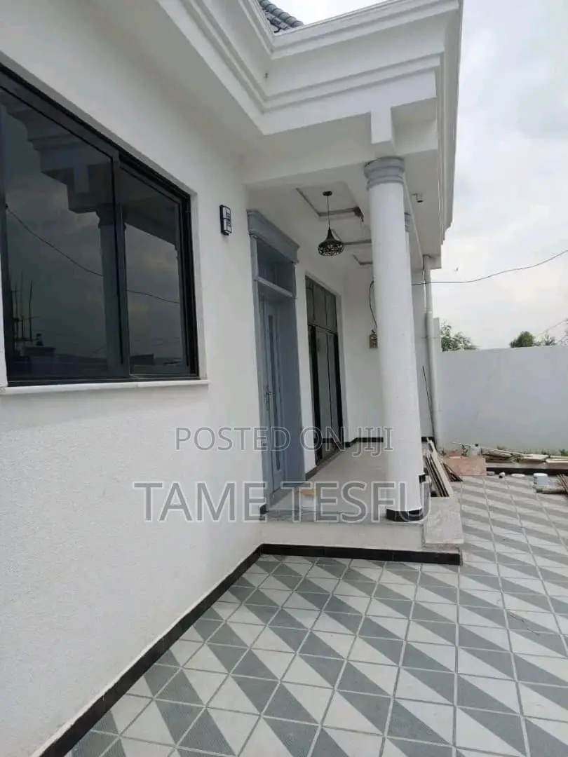 Furnished 4bdrm House in Figa, Bole for sale