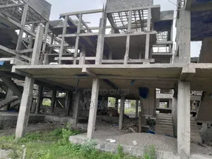 4bdrm House in የሚሸጥ እስላብ, Akaky Kaliti for sale