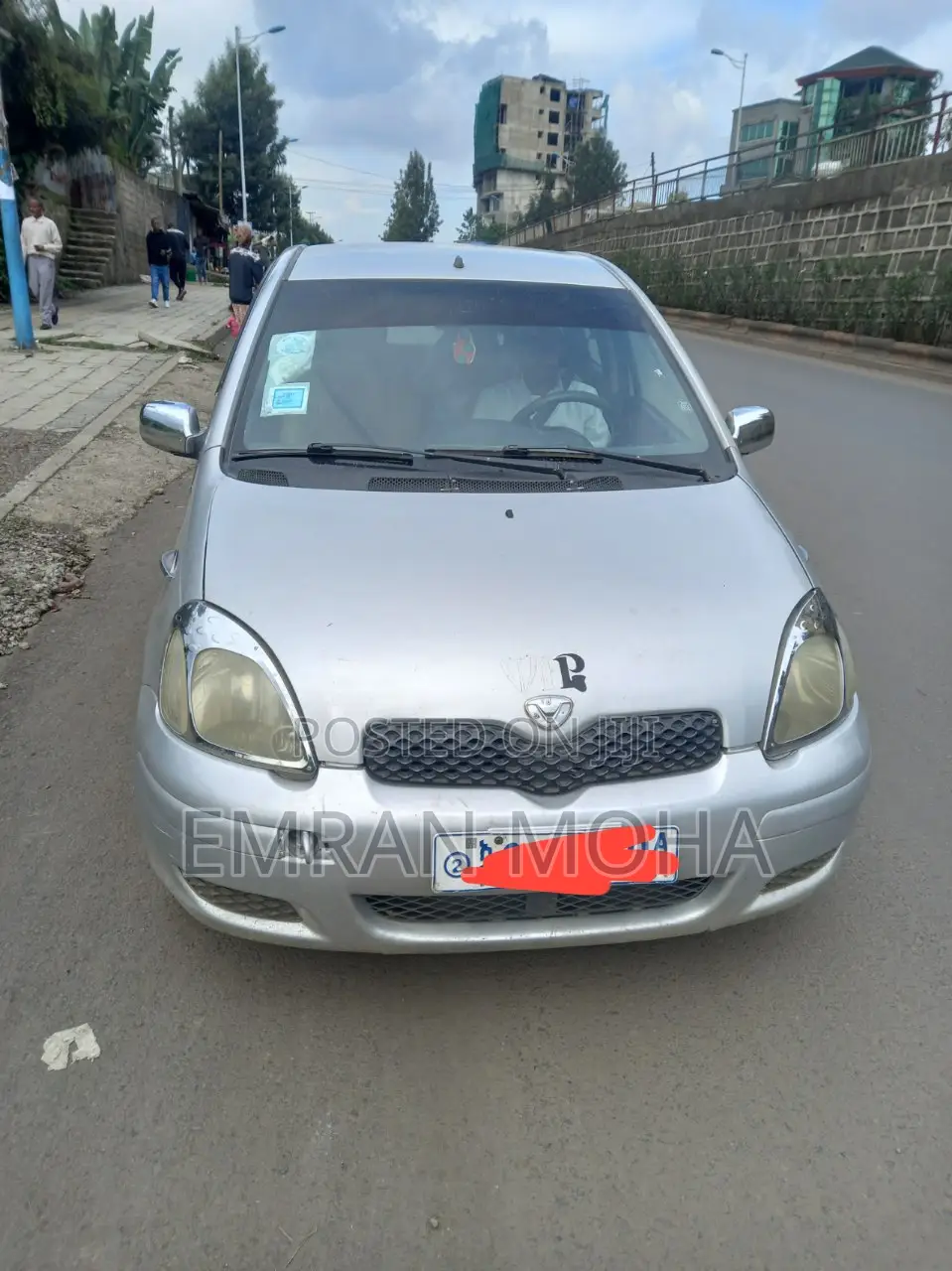 Toyota Vitz 2001 Silver