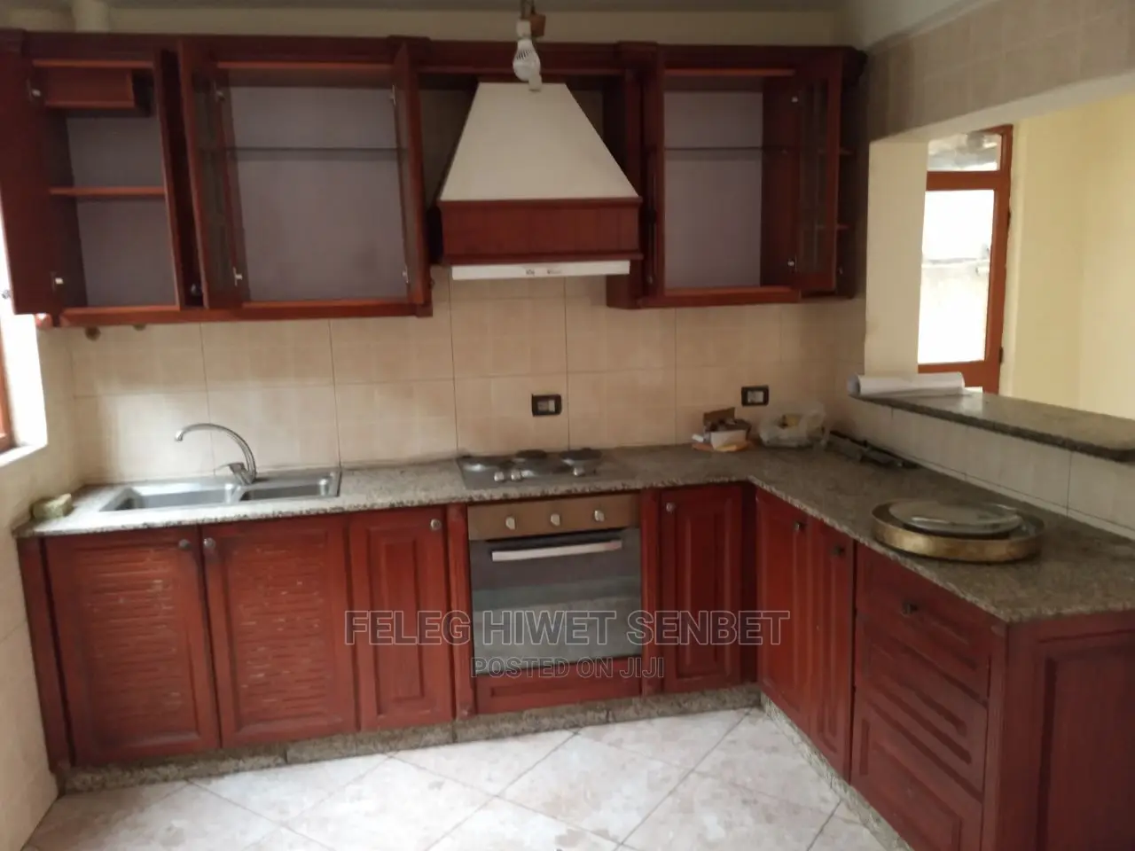 5bdrm House in Aa, Bole for rent