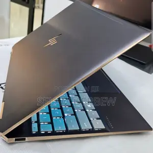 New Laptop HP Spectre X360 8GB Intel Core I7 SSD 512GB